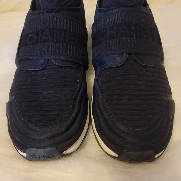 Chanel sneakers Sz 39 - Picture 2 of 16